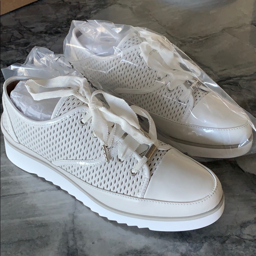 Donald Pliner sneakers